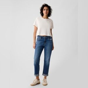 GAP Ladies Denim Jeans.  Girlfriend Fit.  Ankle Length.